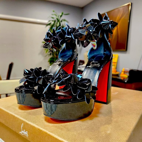 Christian Louboutin Shoes - New Christian Louboutin Daisy Spike Alta Platform Sandal in Size 37.5